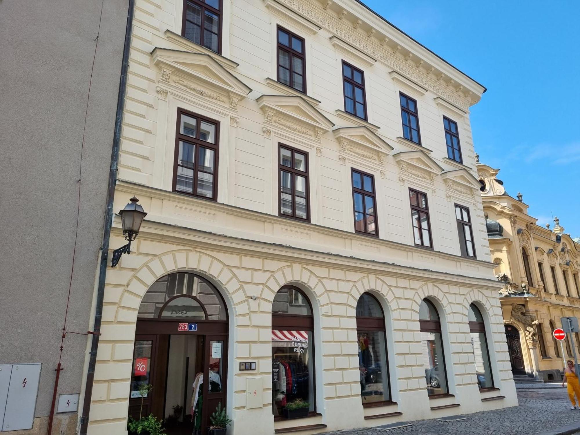 Velky Byt 3+Kk Klicperova, 2 Loznice Hradec Kralove Exterior photo